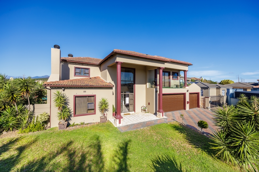 4 Bedroom Property for Sale in Rouxville Western Cape